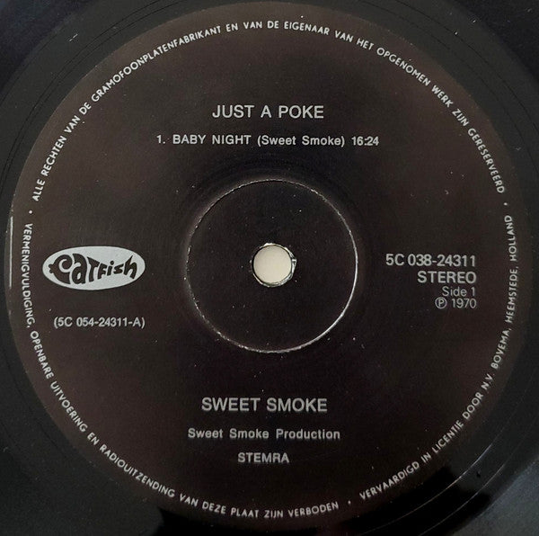 Sweet Smoke Poke In Use lifestyle shot