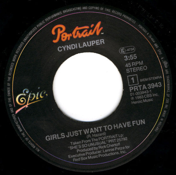 Cyndi Lauper : Girls Just Want To Have Fun (7", Single, Lar)